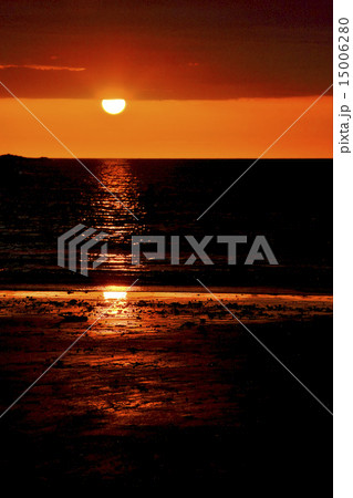 sun in madagascar 15006280
