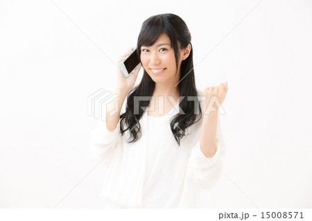 スマートフォン・若い女性 15008571