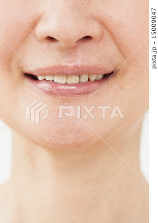 ミドル女性の顔 15009047