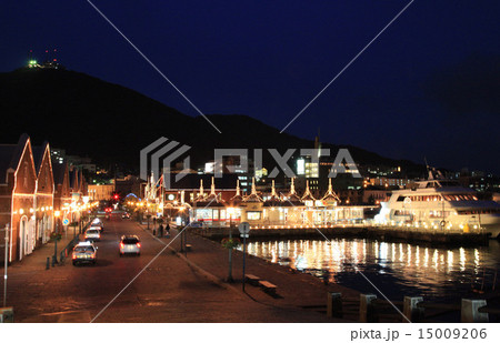 函館金森倉庫群と西埠頭(夜景) 函館金森倉庫群と西埠頭(夜景) 15009206
