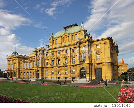 Croatian National Theater 15011249