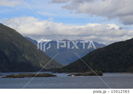 フィヨルドランド国立公園　 15012565