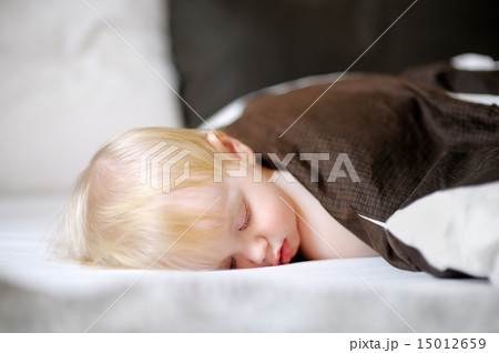 Toddler boy sleeping Toddler boy sleeping 15012659