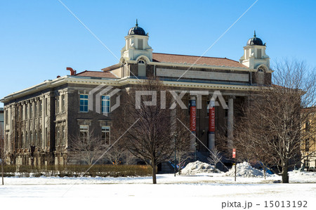 シラキュース大学　 General Library of Syracuse University 15013192