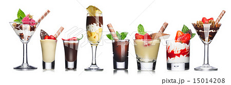 Parfait-layered desserts 15014208