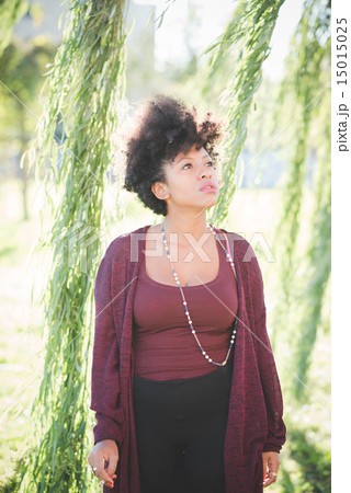 beautiful black curly hair african woman beautiful black curly hair african woman 15015025