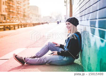young beautiful blonde straight hair woman young beautiful blonde straight hair woman 15015400