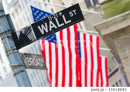 Wall street, New York, USA. 15018683