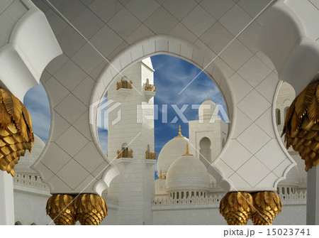 Abu Dhabi Sheikh Zayed White Mosque in UAE Abu Dhabi Sheikh Zayed White Mosque in UAE 15023741
