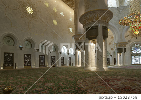 Abu Dhabi Sheikh Zayed White Mosque in UAE Abu Dhabi Sheikh Zayed White Mosque in UAE 15023758