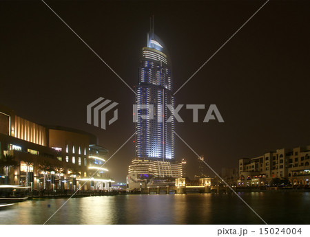 Modern Hotel Address at Downtown Burj Dubai, UAE Modern Hotel Address at Downtown Burj Dubai, UAE 15024004