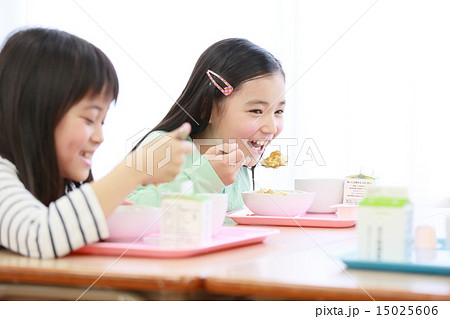 小学生イメージ 給食 小学生イメージ 給食 15025606