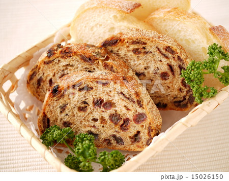 カレンズライ麦パン (横位置ハイアングル) カレンズライ麦パン (横位置ハイアングル) 15026150