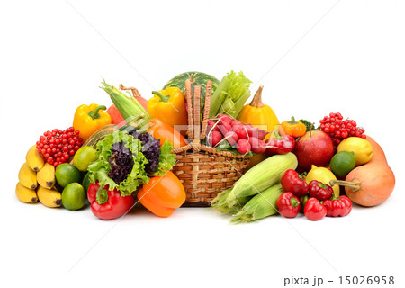 composition of fruits and vegetables in basket 15026958