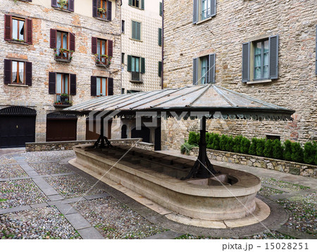 Public medieval laudry in Bergamo square 15028251