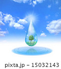 水滴の中のエコロジー風景 15032143