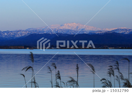 柴山潟と白山連峰 15032790