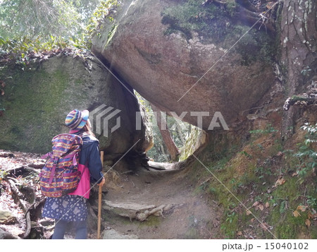笠置山 石のトンネル 笠置山 石のトンネル 15040102