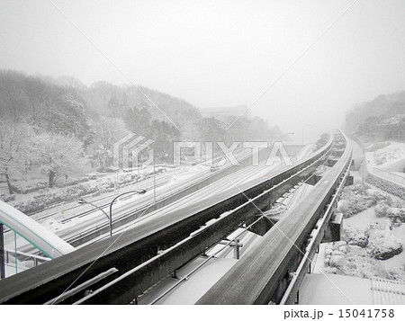 雪の軌道 15041758