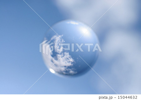 球に写った空（地球イメージ） 15044632
