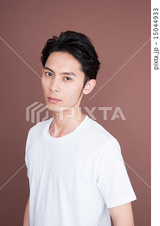 若い男性 15044933