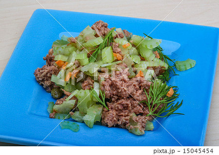 Tuna and celery salad 15045454
