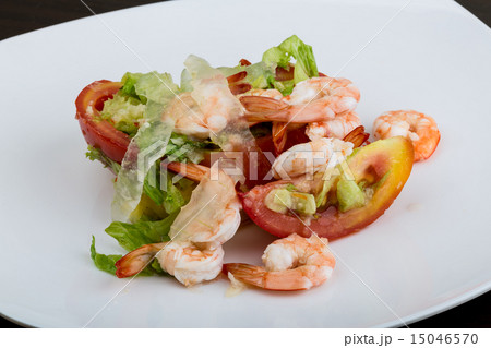 Shrimps with aloe vera salad Shrimps with aloe vera salad 15046570