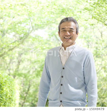 日本人のシニア男性 15049479