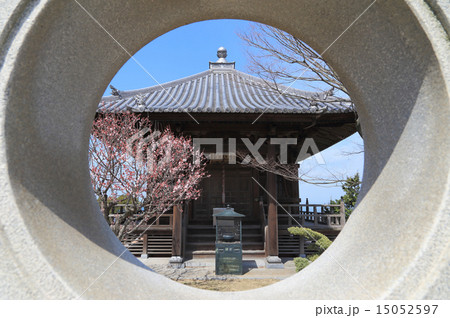 四国別格二十霊場十八番札所(四国霊場番外札所)「海岸寺」奥之院の「文殊堂」 四国別格二十霊場十八番札所(四国霊場番外札所)「海岸寺」奥之院の「文殊堂」 15052597