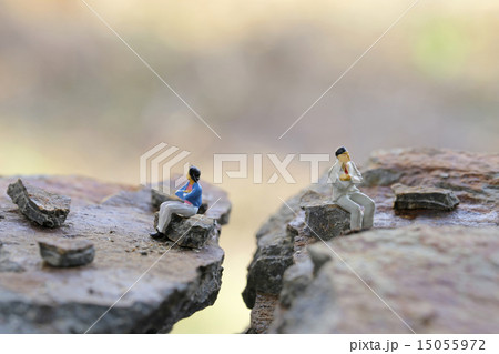 カップルの亀裂 15055972