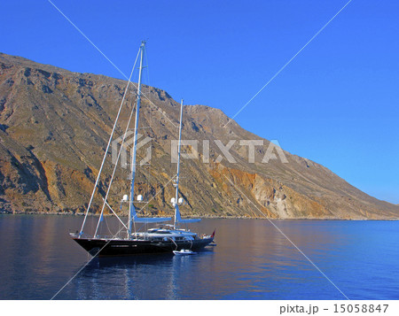 Traveling on yacht 15058847