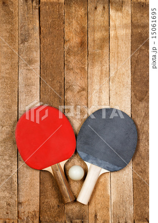 Ping pong paddle and ball  15061695
