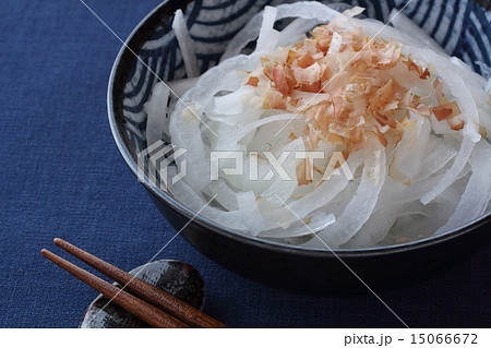 新タマネギのサラダ 15066672