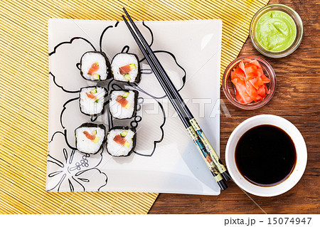 roll with salmon, ginger and wasabi roll with salmon, ginger and wasabi 15074947