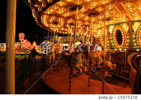 merry-go-roundの写真素材 [15075256] - PIXTA