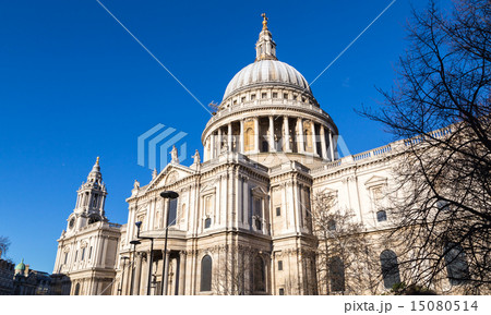 St Paul's Cathedral London with blue sky St Paul's Cathedral London with blue sky 15080514