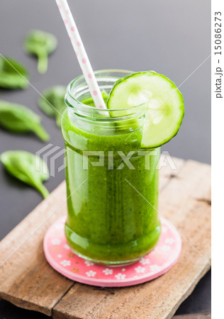 Green smoothie 15086273