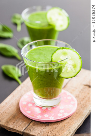 Green smoothie Green smoothie 15086274