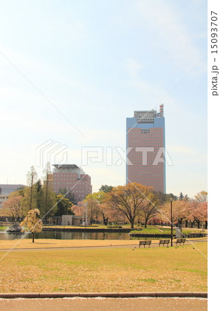 群馬県庁（画面右）と群馬県警察本部（画面左） 15093707