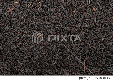 Black tea leaves background 15103635