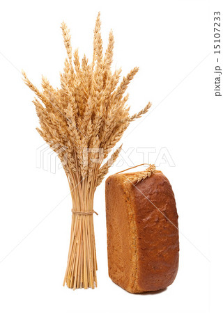 Bread with wheat and ears 15107233
