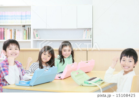 小学生イメージ　 15108425