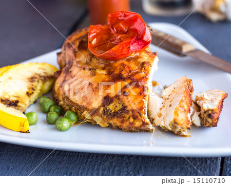 incision baked chicken in a spicy curry sauce incision baked chicken in a spicy curry sauce 15110710