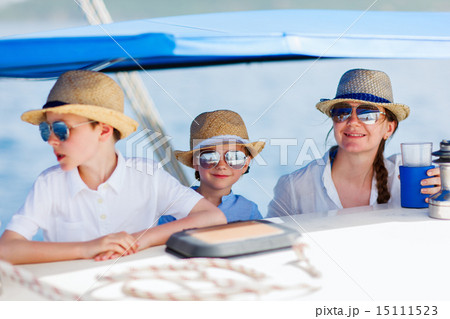 Mother and kids at luxury yacht 15111523