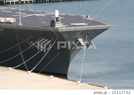 横須賀に配属された巨大護衛艦「いずも」の入港風景 15117732