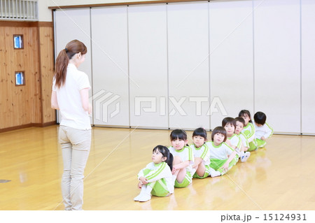 幼稚園児パンチラ 幼稚園 イメージの写真素材 [15124931] - PIXTA