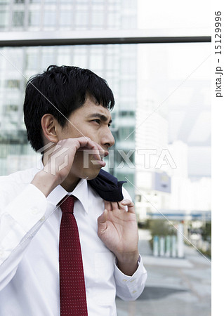 ビジネスマン・営業・汗 15129996