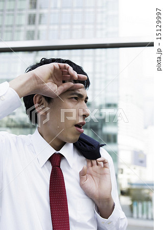 ビジネスマン・営業・汗 15129997