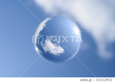 球に写った空（地球イメージ） 15132952