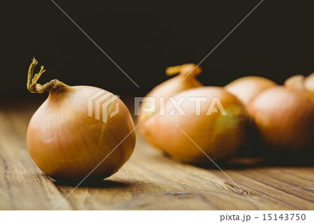 Fresh onions Fresh onions 15143750